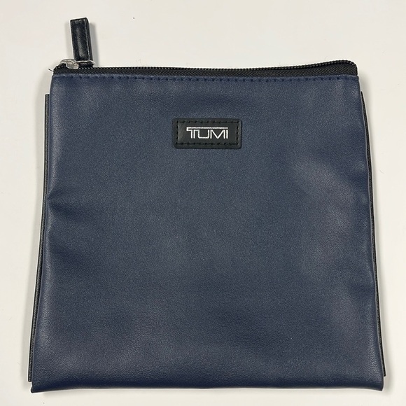 Tumi Large Navy Square Zip Pouch - Picture 1 of 3